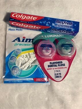ORAL CARE SET - Colgate Toothpaste + Dental Floss & Floss Picks